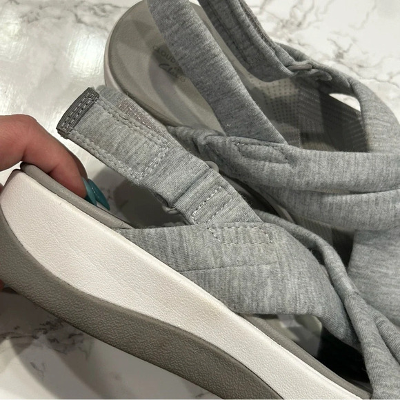 Clark Cloudsteppers Arla Belle Grey Fabric Size 5.5 - Picture 3 of 11